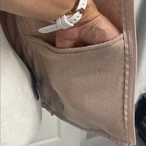 New Balance Women's Light Pink Hoodie Jacket 4 Pockets Sz M - Picture 5 of 13